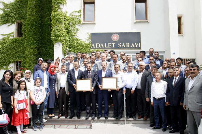 AK Parti Milletvekilleri Açıkgöz ve Göktürk Mazbatalarını Aldı