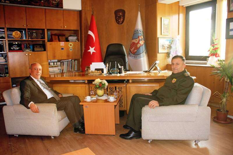 Garnizon ve İl Jandarma Komutanı Ertuğrul Avanos Belediye Başkanı İnce’yi Ziyaret Etti