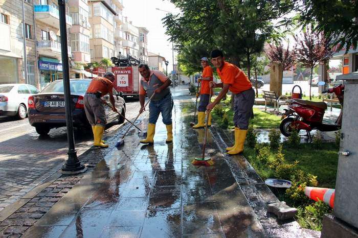 Avanos Belediyesi Bayram Temizliği Yapıyor