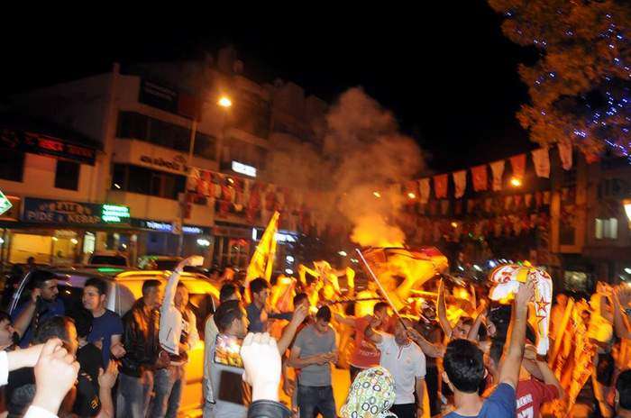 Galatasaray Taraftarı Avanos’ta Şampiyonluk Kutluyor
