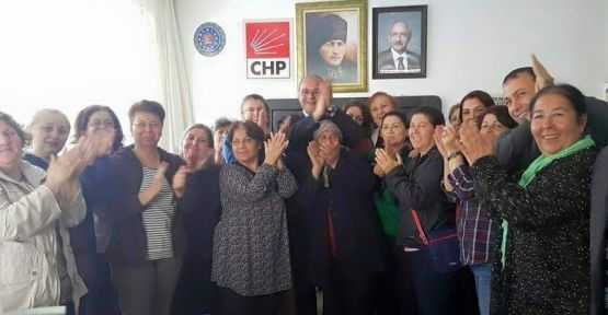 CHP Adayı Tekiner Seçim Çalışmalarına “Alkışlar”la Başladı