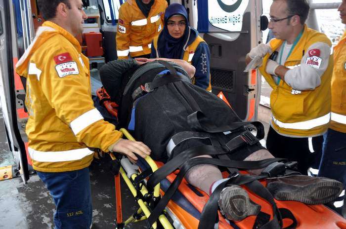 Kazada Yaralanan 3 Kişi Kayseri’ye Sevk Edildi