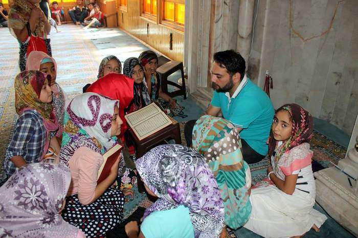 G&uuml;lşehir&rsquo;de Kuran Kursu Birincilerine Tablet Bilgisayar Verildi