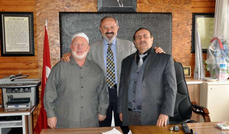 AK Parti Aday Adayı Kıratlıoğlu’ndan GÖRBİR Derneğine Ziyaret