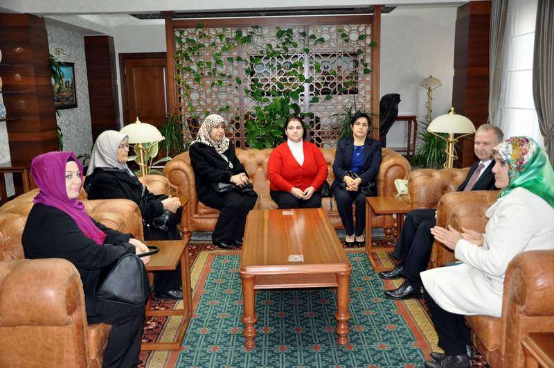 MHP Kadın Kolları Başkanlığı’ndan Vali Ceylan’a Ziyaret