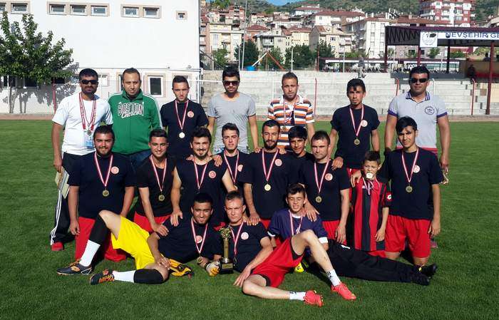 NEHÜ Futbol Takımı 2. Amatör Ligde Şampiyon Oldu