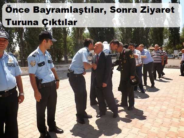 Önce Bayramlaştılar, Sonra Ziyaret Turuna Çıktılar 