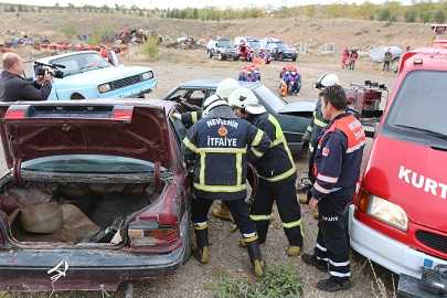 &Ouml;nce Eğitim,Sonra Tatbikat