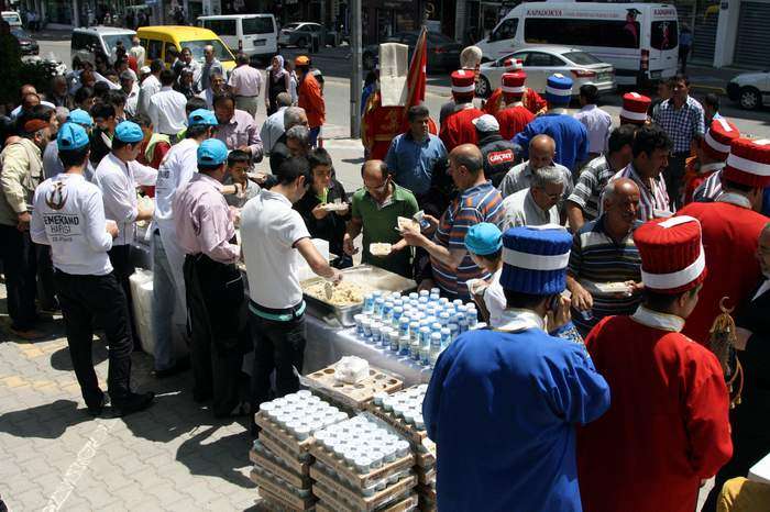 Semerkand Derneği Manevi Dünyamıza Işık Tutuyor