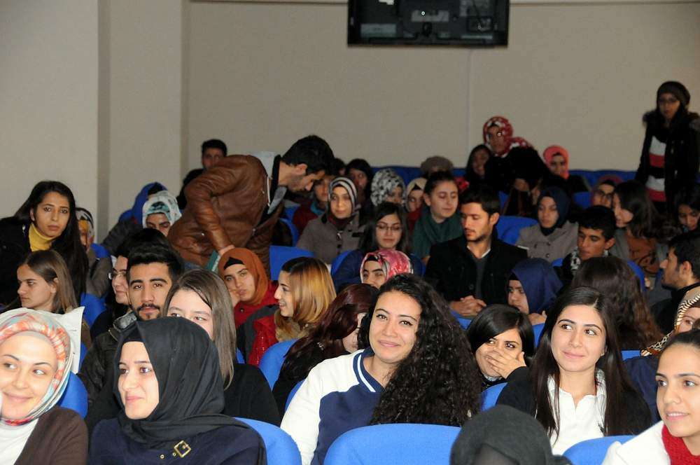 Üniversitede Sosyoloji Okumanın Kazanımları’ Konulu Konferans Gerçekleşti