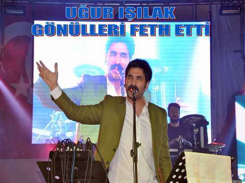 Uğur Işılak , Gönülleri Feth Etti 