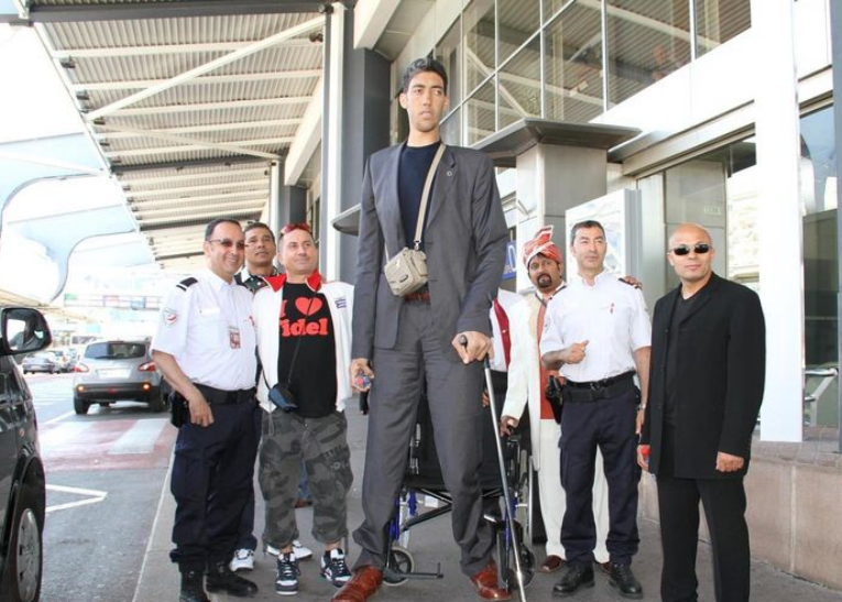 Dünyanın en uzun boylu adamı Nevşehir’e geliyor