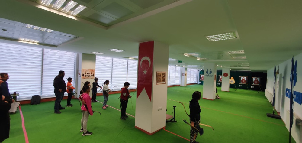 Nevşehir Belediyesi Gençlik ve Spor Kulübü okçuluk kursu açıldı