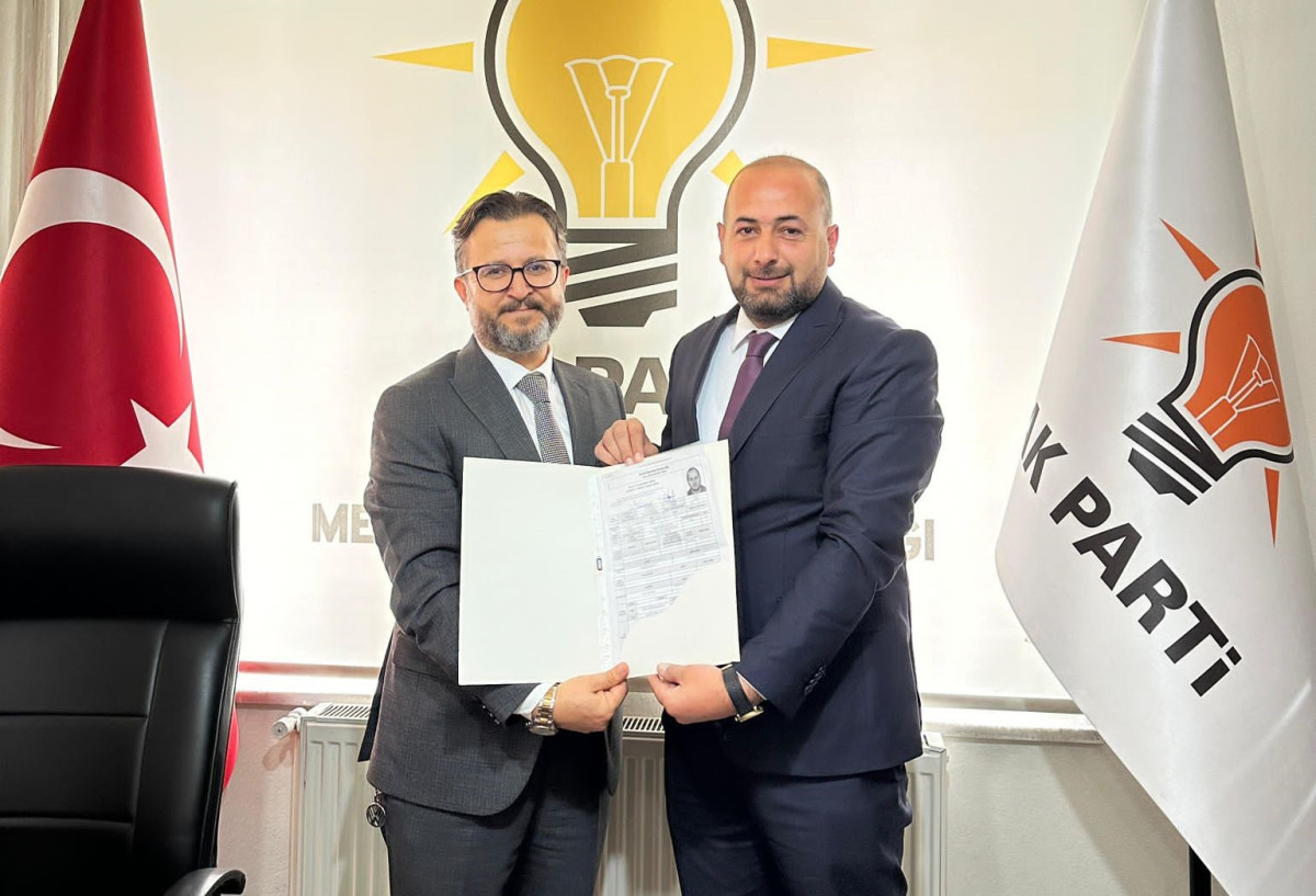Sami Demirses, AK Parti Çat Belediye Başkan adaylığı başvurusunu yaptı