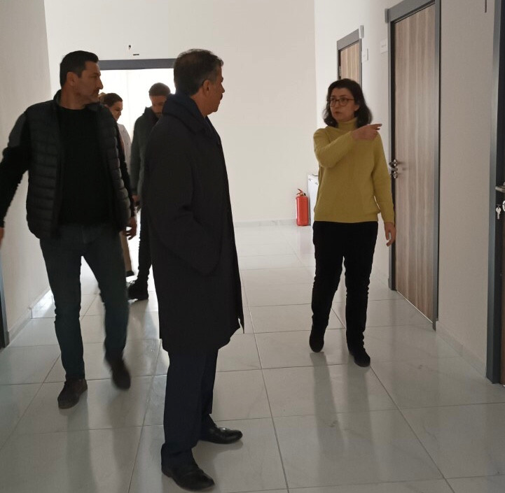 Uçhisar Belediye Başkanı Süslü, Toplum ve Aile Sağlık Merkezi’ni ziyaret etti