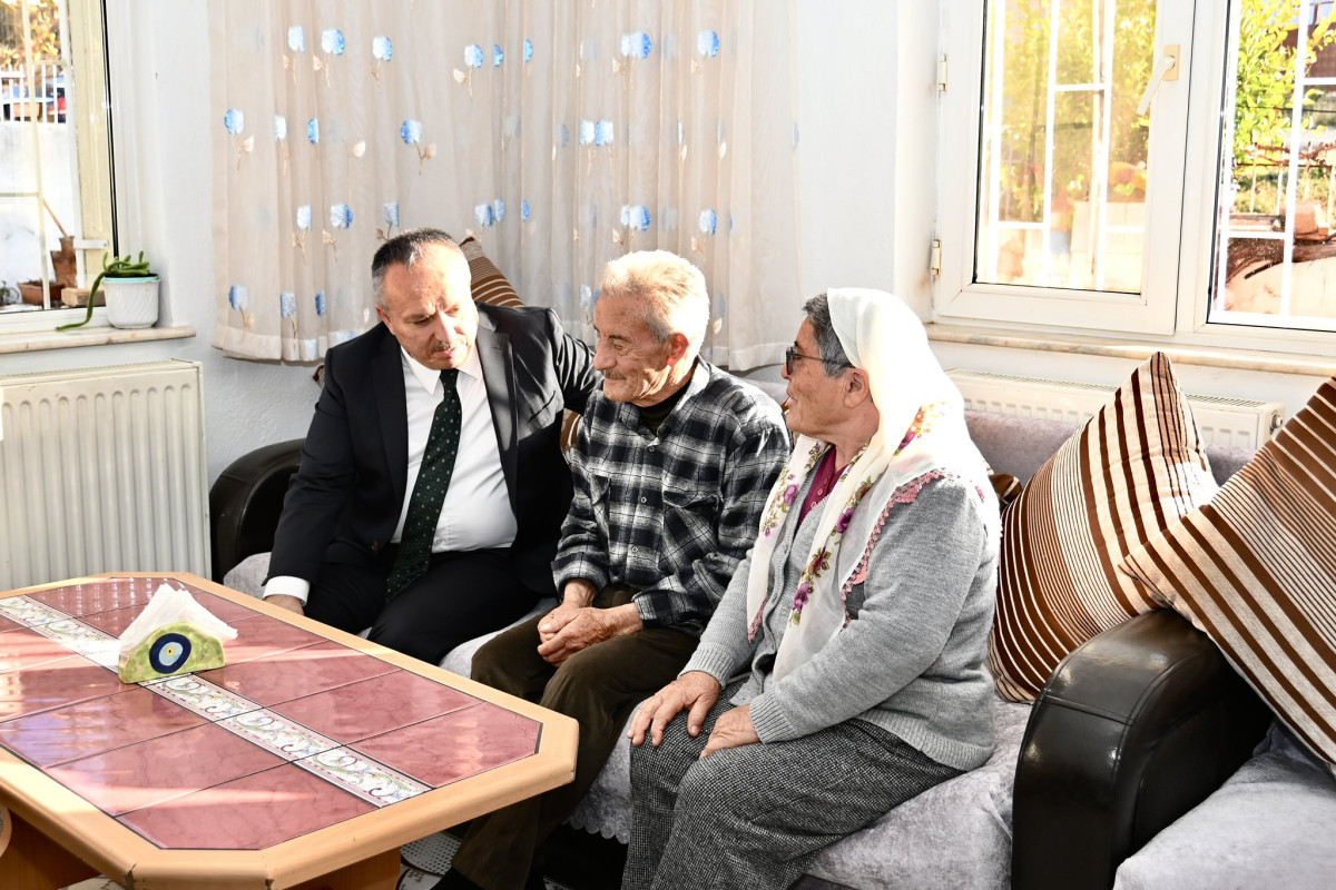 Vali Fidan, Hacıbektaş'ta şehit ailesini ziyaret etti