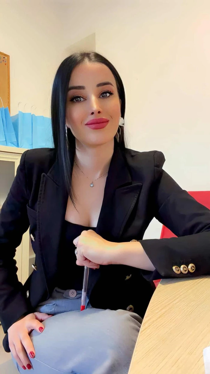 T&uuml;rkan &Ouml;zdemir